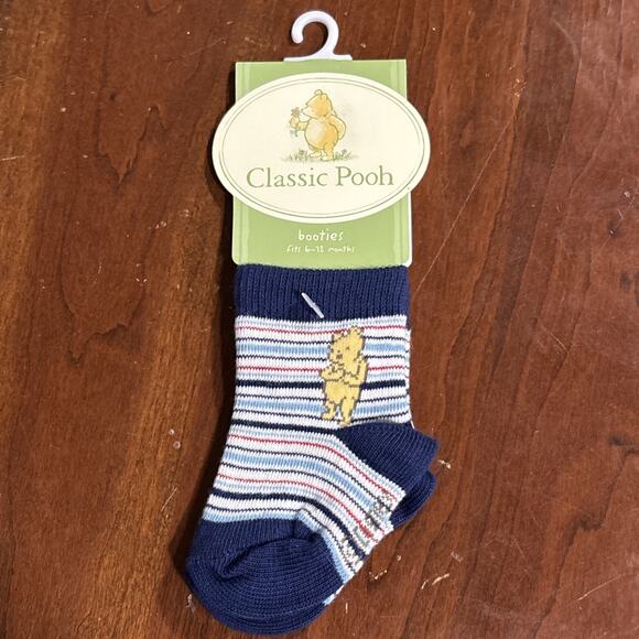 New Disney Classic Winnie The Pooh Baby Booties Socks 6-12 Months - Picture 1 of 6